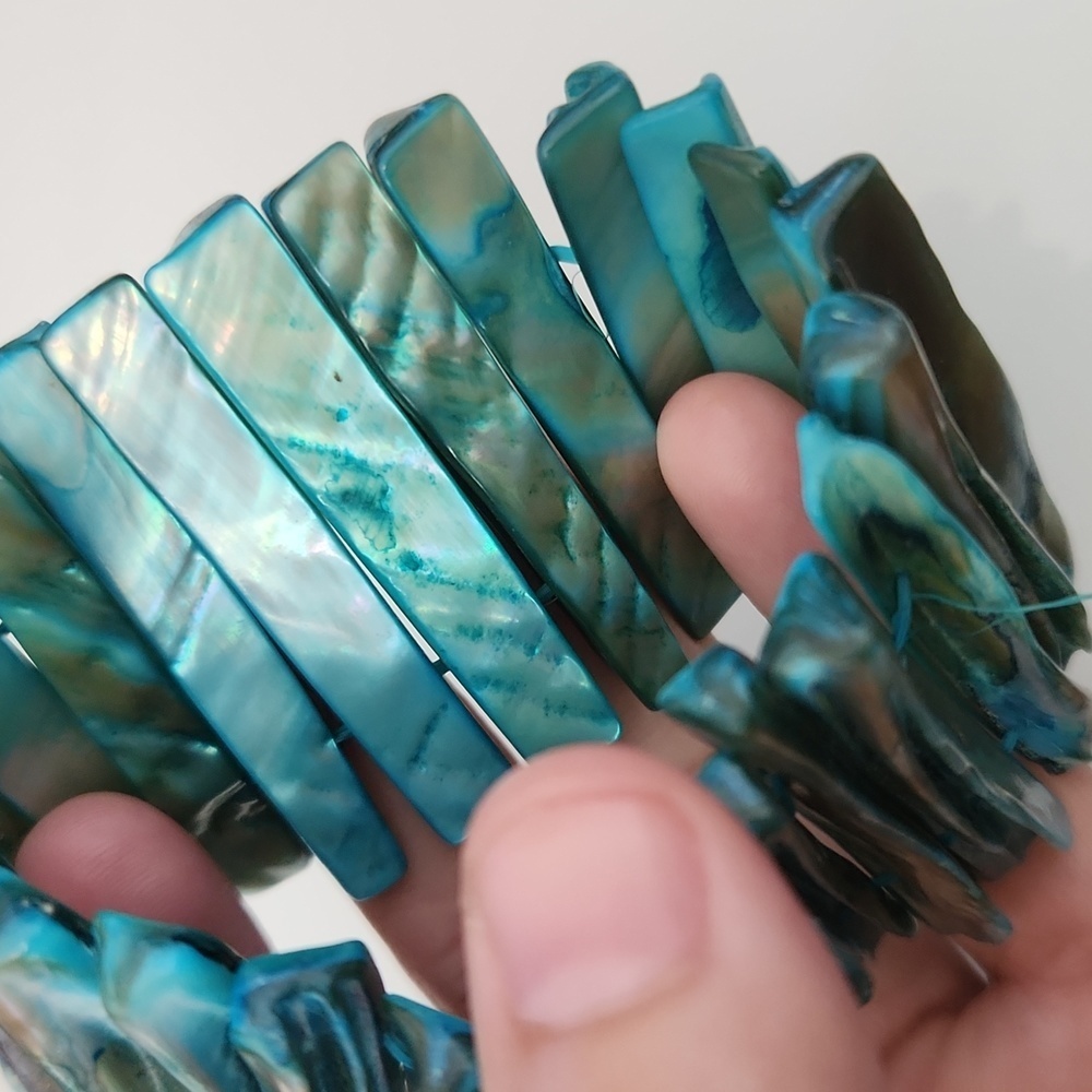 2 Abalone Shell Bracelets - Picture 3 of 4
